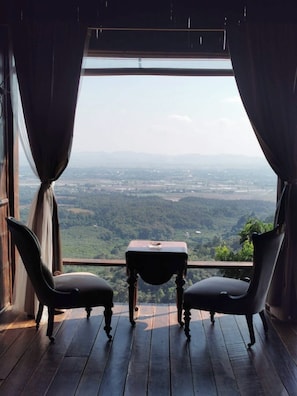 View from property - 4000Dao-A Hilltop Hideaway Experience  (Mae Chan)