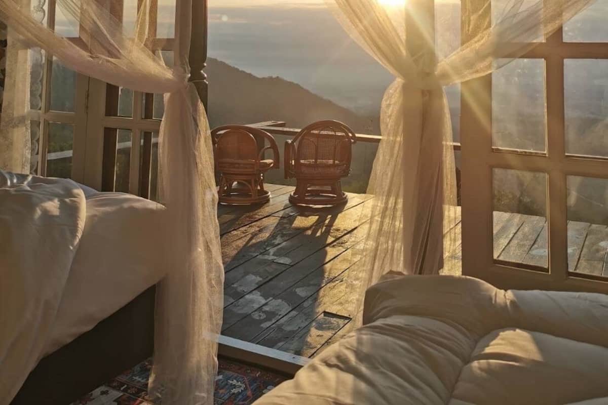 Minibar, decoración personalizada, muebles diferentes y wifi gratis
