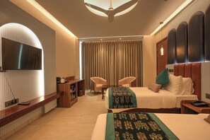 Superior Double Room | Desk, laptop workspace, soundproofing, free WiFi