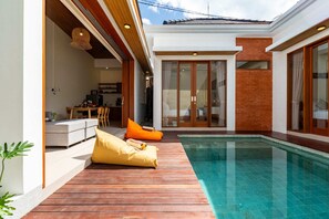 Basic Villa | Pool