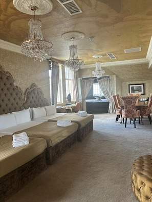 In-room safe, desk, iron/ironing board, free WiFi