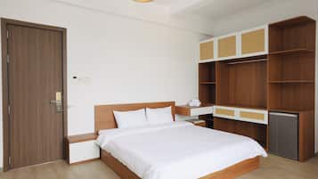 Desk, iron/ironing board, free WiFi