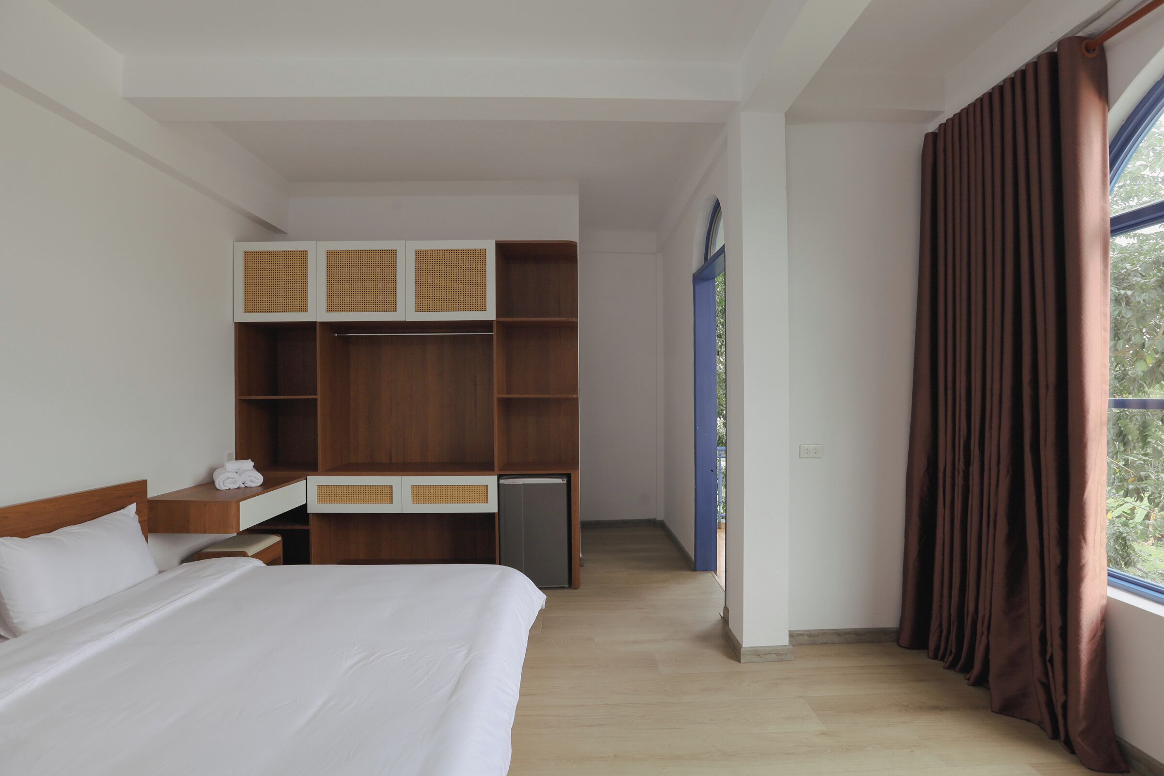 Bureau, fer et planche à repasser, Wi-Fi gratuit