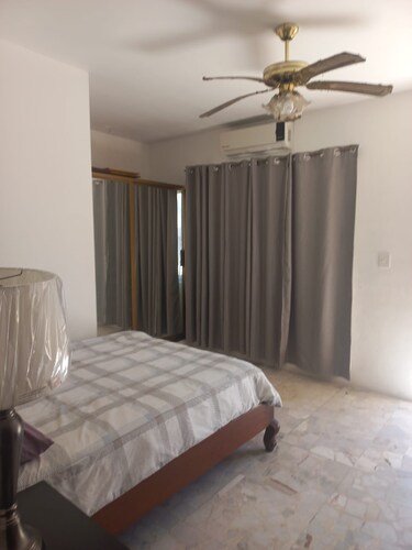 Apartment meters from the beach