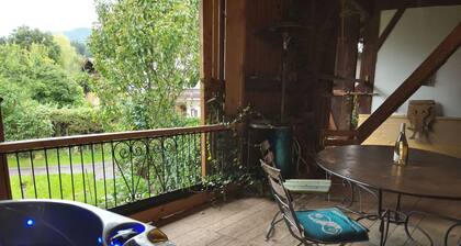 Ferienwohnung mit Terrasse und Bergblick