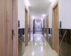 Street view - Hotel Star Suites By Star Group (New Delhi)