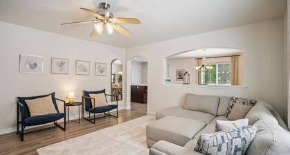 Huge Family Home | 5 Room | Sleeps 18 | 3Car Garage | Backs to Park| South Boise