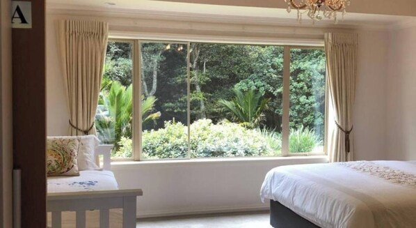 5 Schlafzimmer, Bügeleisen/Bügelbrett, Internetzugang