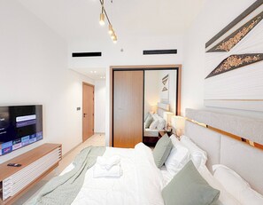 2 bedrooms, iron/ironing board, Internet, bed sheets