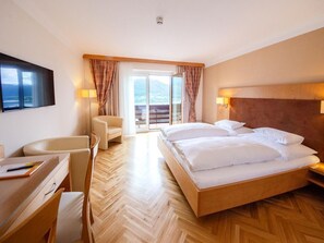 1 bedroom, in-room safe, travel cot, WiFi