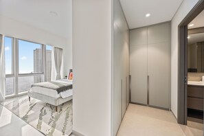 Iron/ironing board, free WiFi