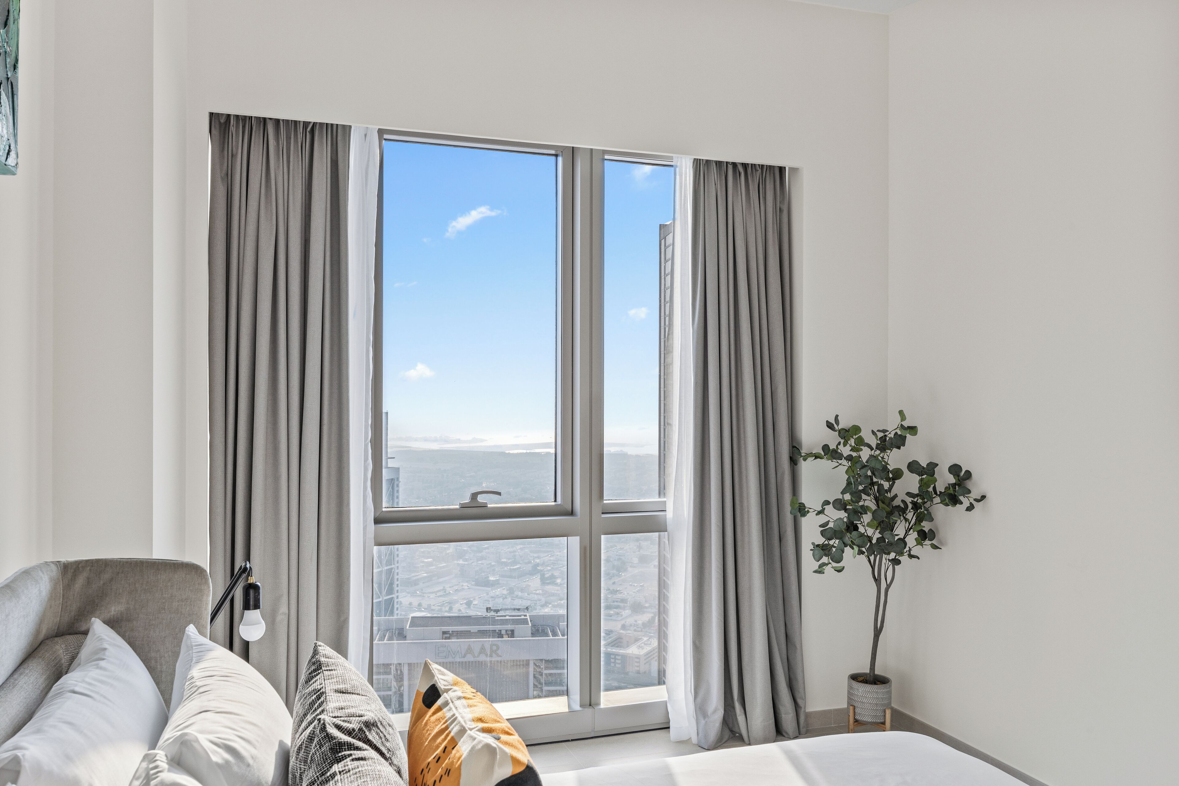 Iron/ironing board, free WiFi