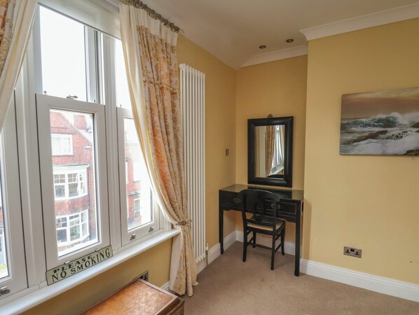 Interior - All Seasons (Filey)