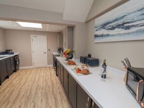 مستلزمات طهي/أطباق/أوعية