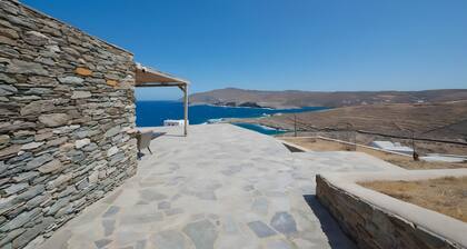 Landhaus 'Kythnos Keli' mit Meerblick, privater Terrasse und Balkon