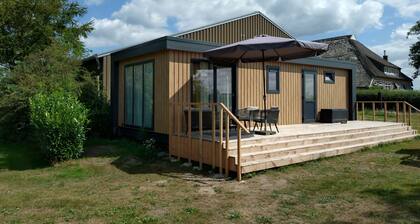 Luxury Chalet Eveline in the middle of Natura2000, close to Blokzijl, Giethoorn and more!
