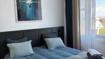 1 多间卧室、熨斗/熨衣板、免费 WiFi、床单