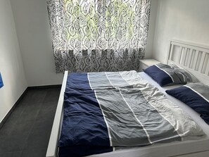 1 bedroom, iron/ironing board, Internet, bed sheets