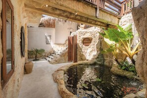 Courtyard - Layla Cabana (Canggu)