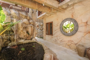 Villa, Gartenblick | Blick auf den Innenhof