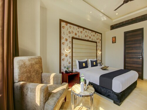Super Townhouse OAK Hotel C Pearls