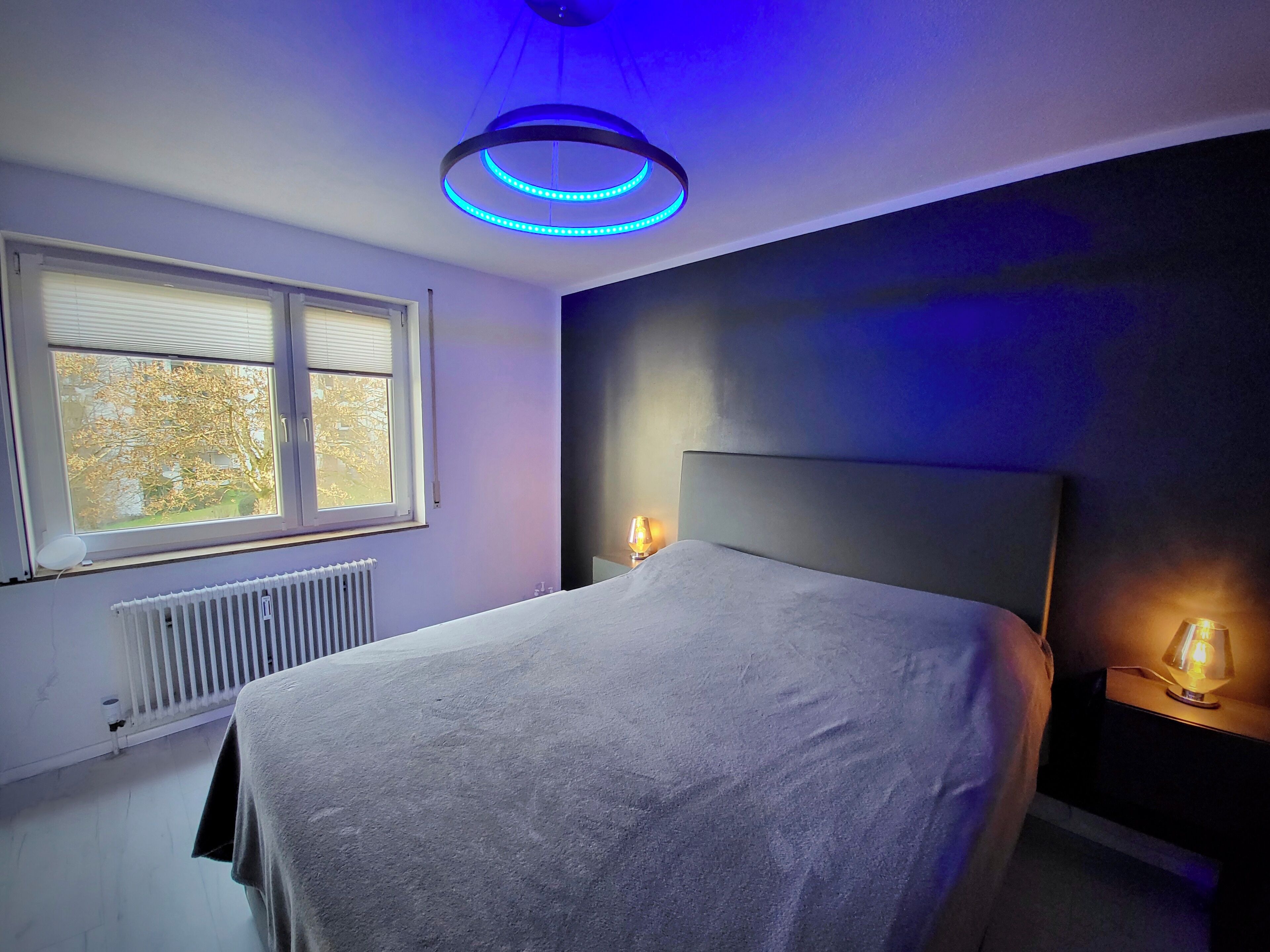 2 bedrooms, iron/ironing board, internet, bed sheets