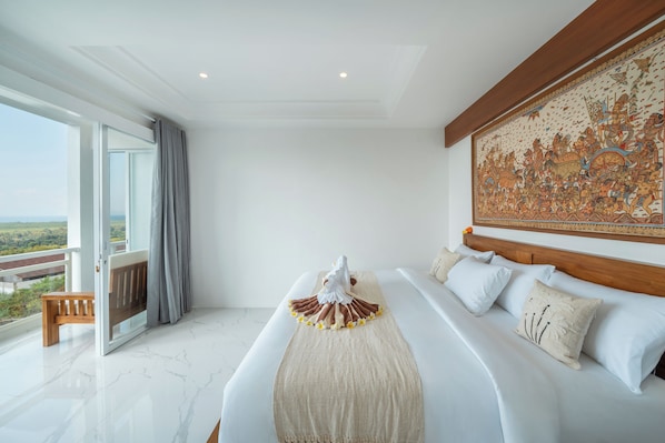 Select Comfort beds, minibar, desk, laptop workspace