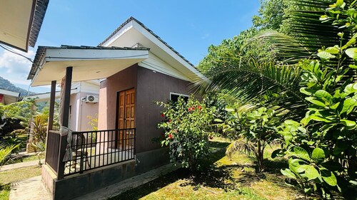 Capital O 91186 Rumah Rehat Bukit Inas
