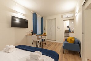 1 室のベッドルーム、WiFi