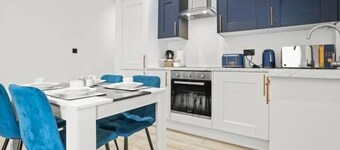 City Centre/FREE Parking-Sleeps 5/Families/Workers