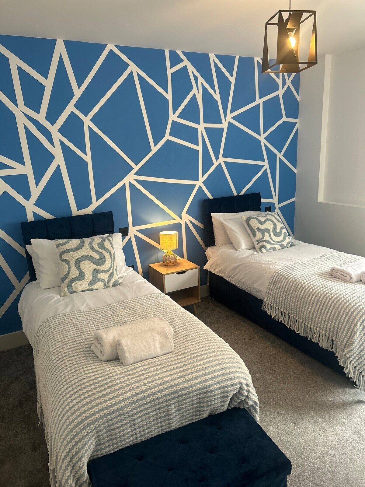 2 bedrooms, WiFi, bed sheets