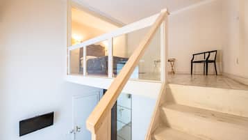 Camera 2 | Wohnbereich