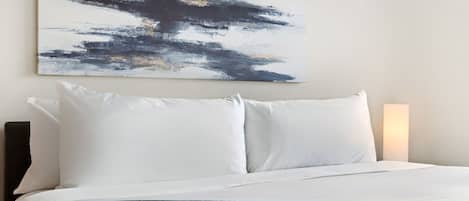 2 bedrooms, desk, iron/ironing board, WiFi