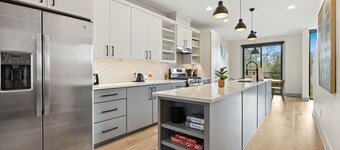 Scout - Trailhead Mews - Optional BlakeSt Access