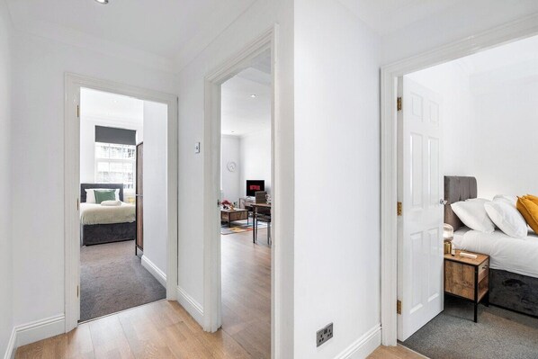 2 habitaciones, tabla de planchar con plancha y wifi gratis