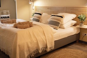 1 chambre, fer et planche à repasser, Wi-Fi gratuit, draps fournis