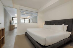 1 slaapkamer, een strijkplank/strijkijzer, wifi, beddengoed