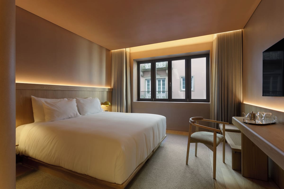 Suite | Free WiFi