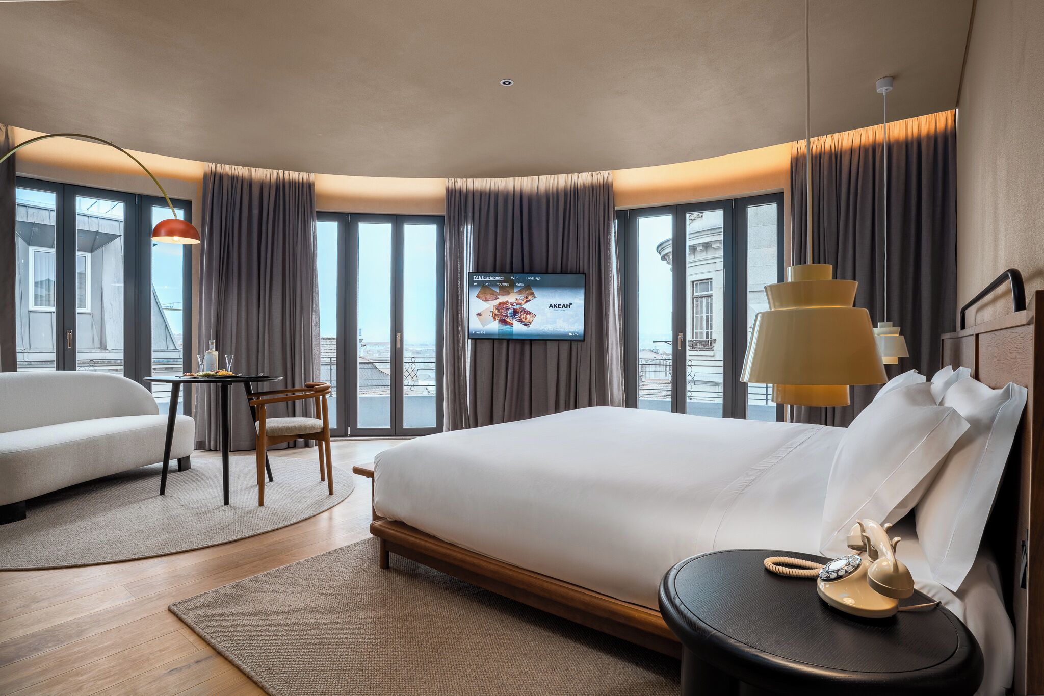 Suite | Hochwertige Bettwaren, Minibar, Schreibtisch