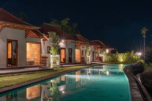 Outdoor pool - Tumbu Retreat (Karangasem)