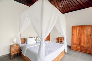 Comfort Villa | Minibar, desk, free WiFi, bed sheets - Tumbu Retreat (Karangasem)