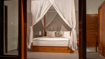 Bungalow - 1 kingsize-säng - utsikt mot poolen | Gratis wi-fi