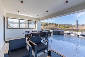 Departamento, hidromasaje, vista a la montaña | Servicio a la habitación