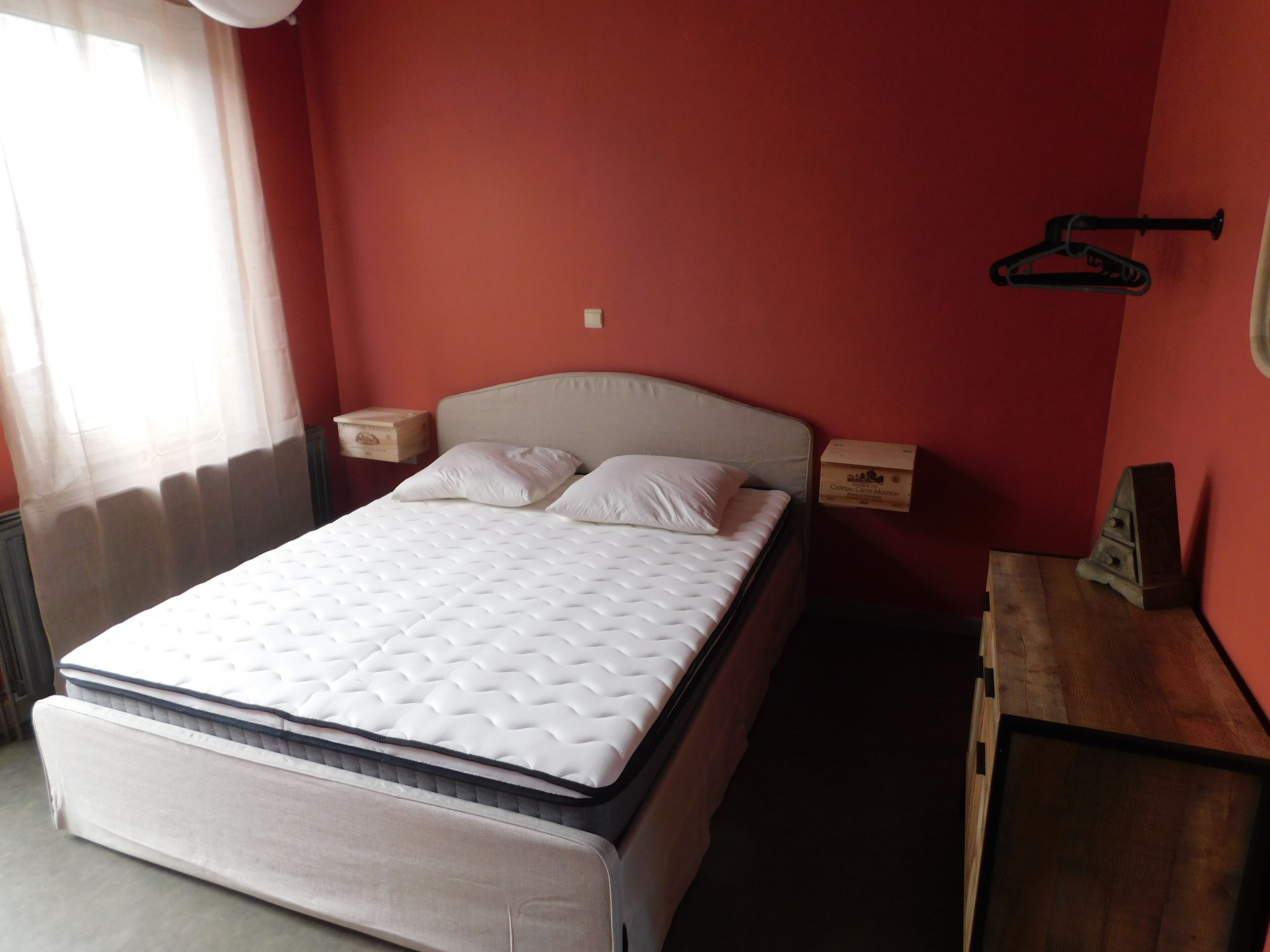 1 室のベッドルーム、WiFi、ベッドシーツ