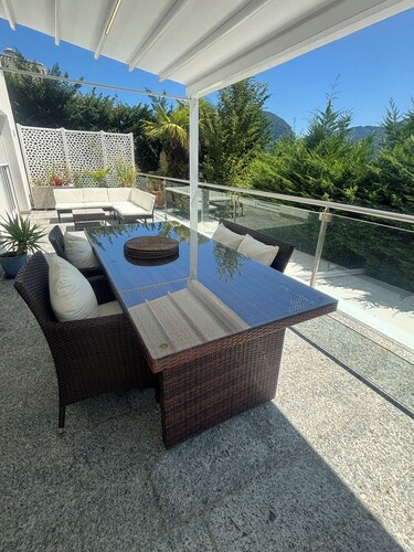 Villa im grünen mit Seeblick - Erholung 10 min. von der Stadt entfernt!