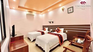 Desk, free WiFi, bed sheets