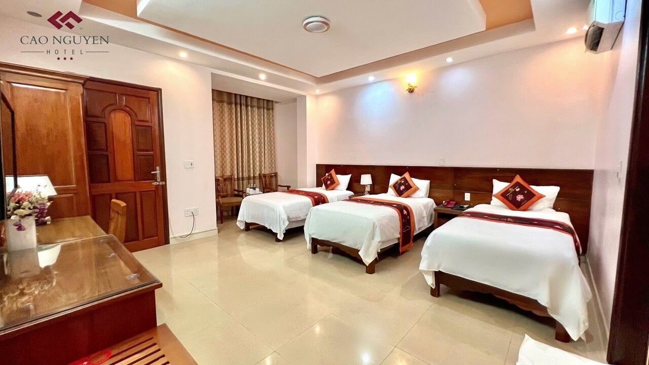 Minibar, escritorio, wifi gratis y ropa de cama 