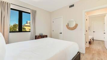 2 habitaciones, cuna de viaje, wifi y ropa de cama