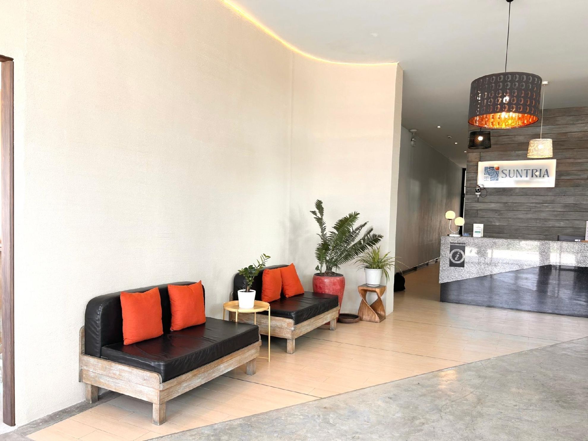 المنشأة من الداخل