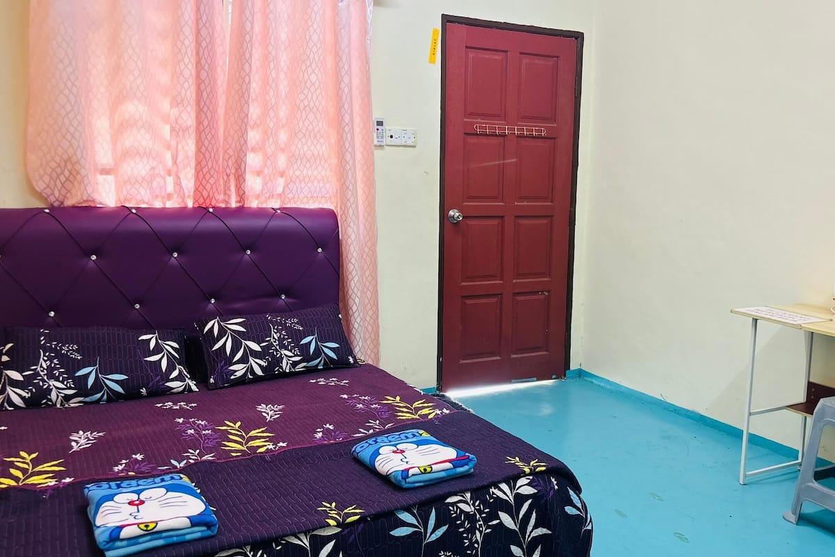 Deluxe Double Room | Free WiFi, bed sheets